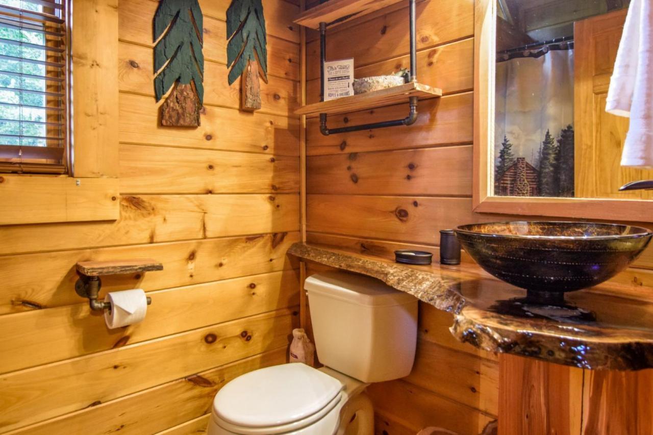 Beary Cozy Cabin Sevierville Exterior photo
