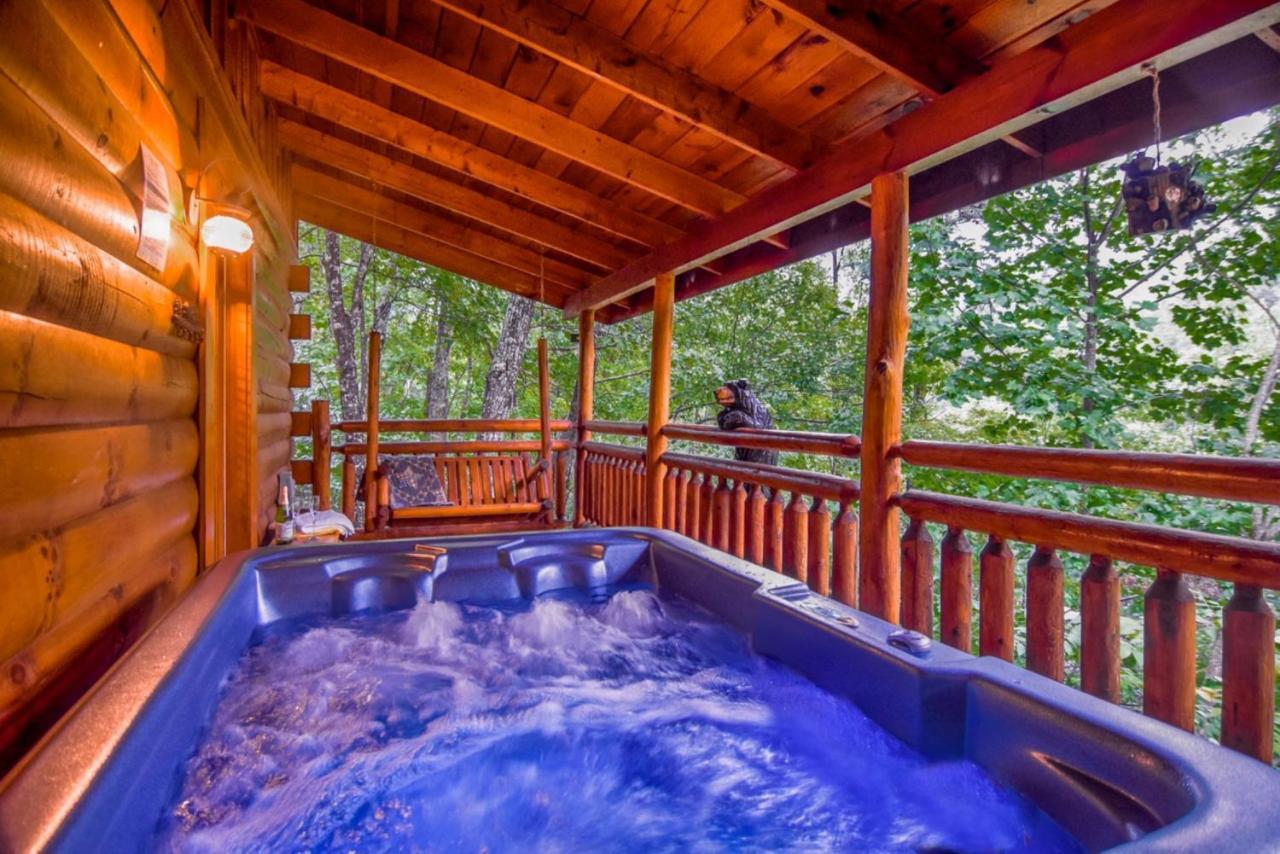 Beary Cozy Cabin Sevierville Exterior photo